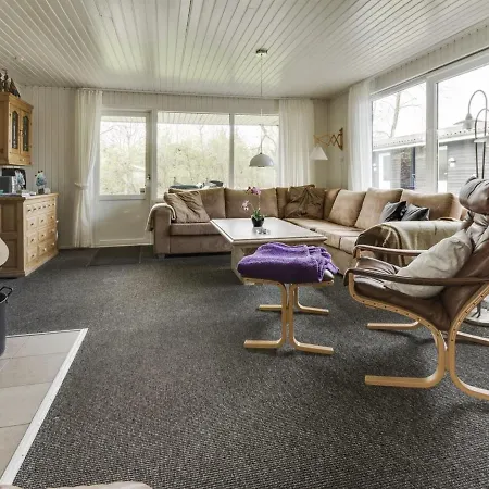 Holiday home Ilma - 200m From The Sea In Ne Jutland By Interhome Hals