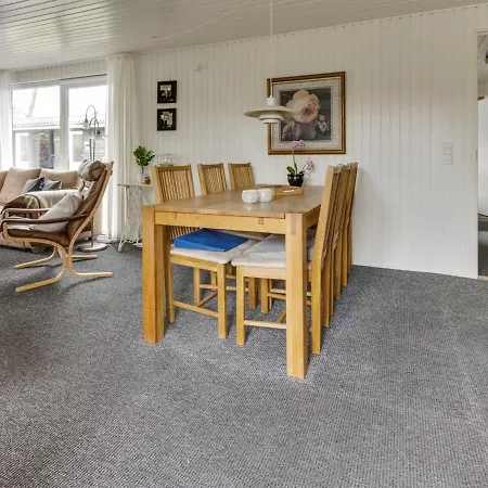 Ilma - 200m From The Sea In Ne Jutland By Interhome Holiday home Hals