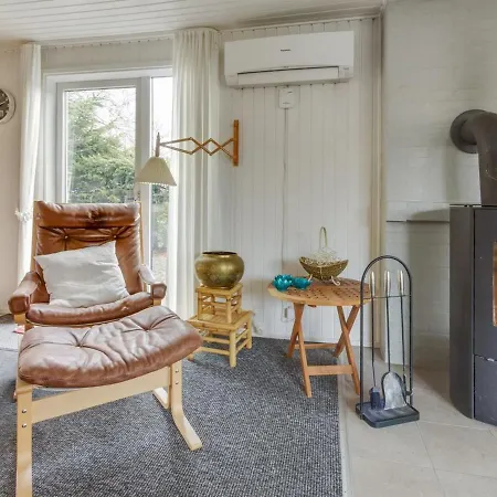 Ilma - 200m From The Sea In Ne Jutland By Interhome Hals